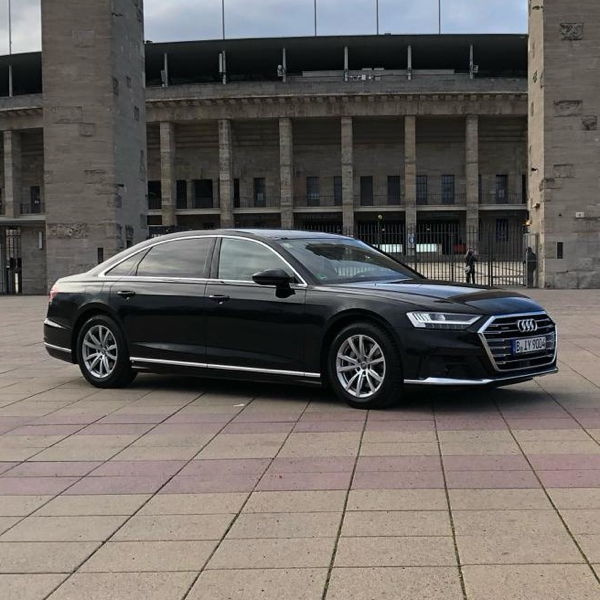 audi-a8-limousine-berlin